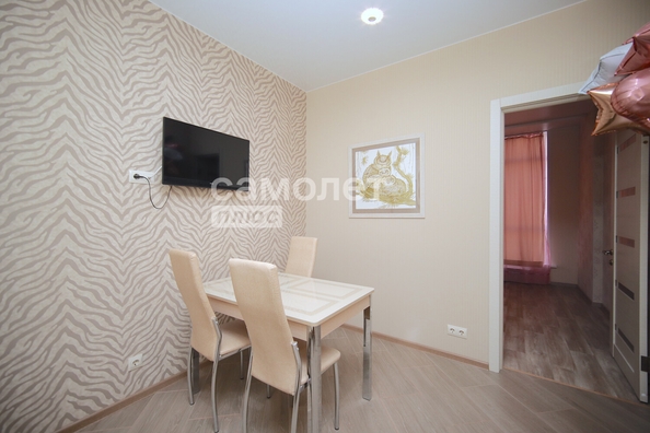 
   Продам 3-комнатную, 65.2 м², Кедровый б-р, 4

. Фото 5.