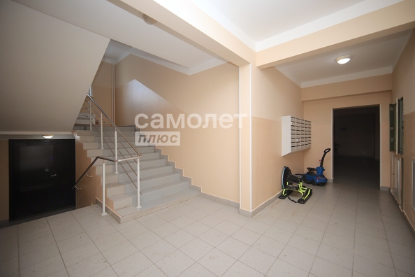 
   Продам 3-комнатную, 65.2 м², Кедровый б-р, 4

. Фото 16.