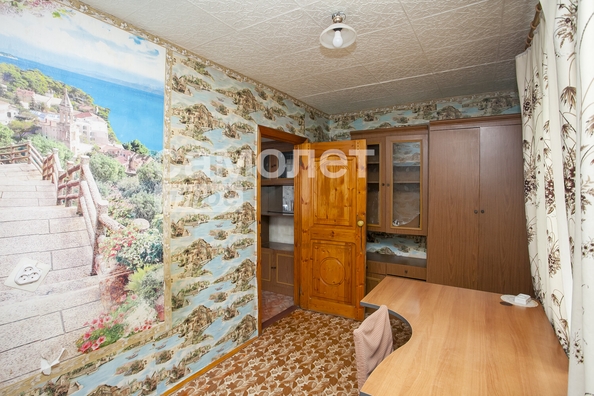 
   Продам 3-комнатную, 51.2 м², Инициативная ул, 1а

. Фото 3.