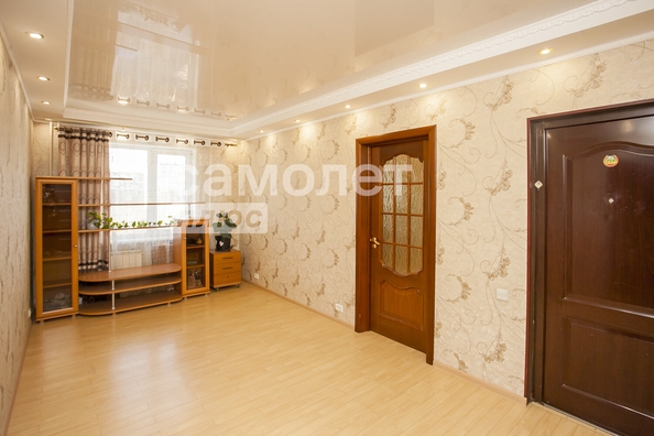 
   Продам 3-комнатную, 70 м², Молодежный пр-кт, 9/1

. Фото 2.