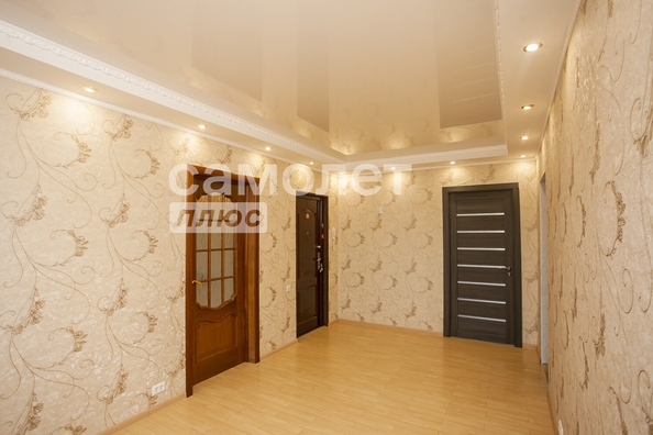
   Продам 3-комнатную, 70 м², Молодежный пр-кт, 9/1

. Фото 3.