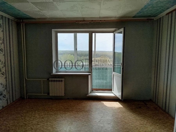 
   Продам 1-комнатную, 34 м², Молодежный пр-кт, 9г

. Фото 3.