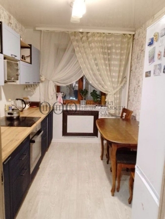 
   Продам 3-комнатную, 58 м², Линия 1-я ул, 2

. Фото 6.