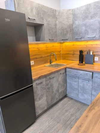 
  Сдам в аренду 1-комнатную квартиру, 53.3 м², Кемерово

. Фото 1.
