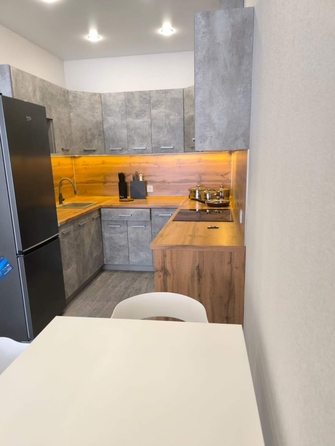 
  Сдам в аренду 1-комнатную квартиру, 53.3 м², Кемерово

. Фото 2.