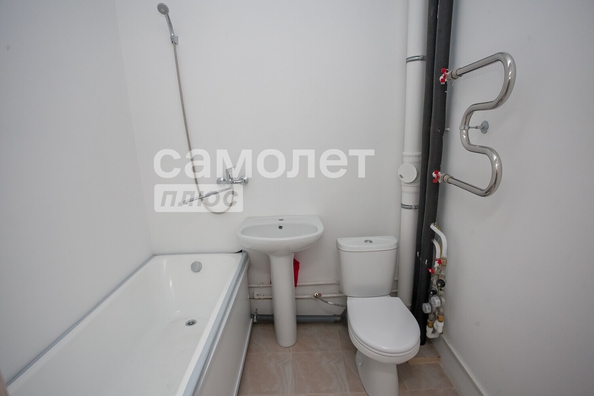 
  Продается 2-комн. квартира, 42.5 м², Веры Волошиной ул, д. 22а
. Фото 5.