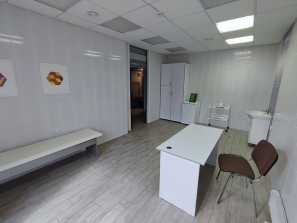 
  Продается офис, 316 м², Октябрьский пр-кт, д. 4А
. Фото 5.