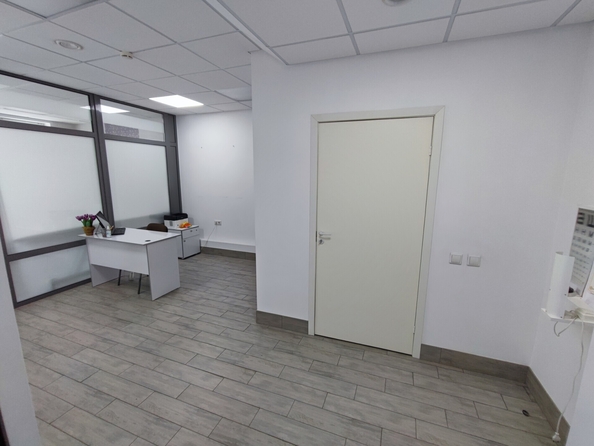 
  Продается офис, 316 м², Октябрьский пр-кт, д. 4А
. Фото 11.