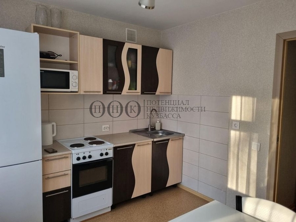 
  Продается 1-комн. квартира, 35 м², Тухачевского ул, д. 27
. Фото 2.
