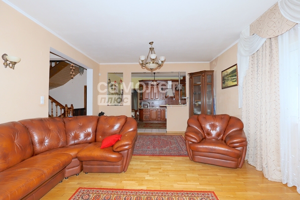 
  Продается коттедж, 203 м², Кемерово
. Фото 2.