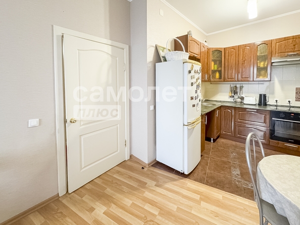 
  Продается 2-комн. квартира, 46.6 м², Молодежная ул, д. 17
. Фото 2.