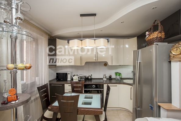 
  Продается 3-комн. квартира, 69.3 м², Соборная ул, д. 7
. Фото 2.