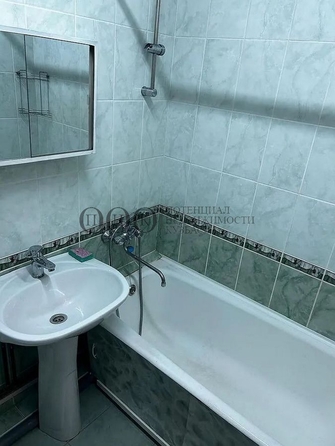 
  Продается 1-комн. квартира, 33 м², Строителей б-р, д. 5
. Фото 8.