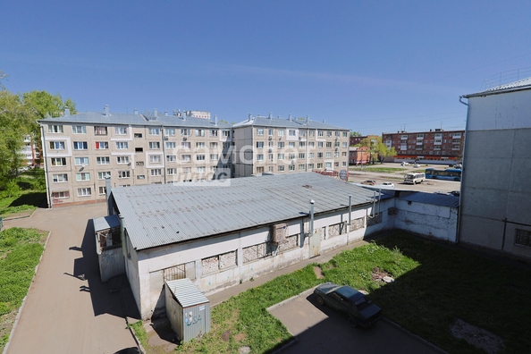 
  Продается 1-комн. квартира, 16.6 м², Инициативная ул, д. 27
. Фото 3.