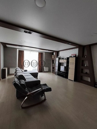 
  Продается 3-комн. квартира, 102 м², Шахтеров пр-кт, д. 70
. Фото 1.