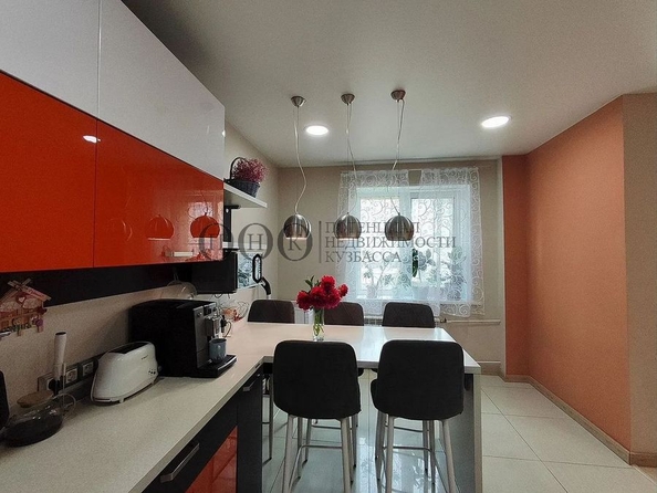 
  Продается 3-комн. квартира, 102 м², Шахтеров пр-кт, д. 70
. Фото 12.