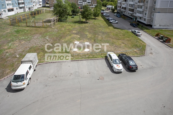 
  Продается 4-комн. квартира, 81.6 м², Молодежный пр-кт, д. 11
. Фото 3.