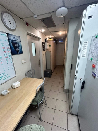 
  Сдается офис, 94.7 м², Октябрьская ул
. Фото 8.