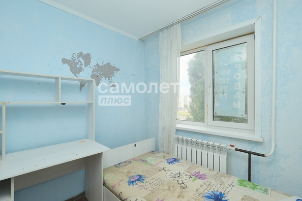 
  Продается 4-комн. квартира, 60.5 м², Строителей б-р, д. 33
. Фото 6.