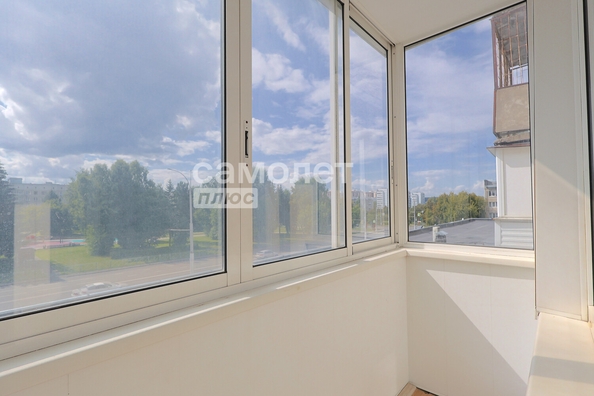 
  Продается 1-комн. квартира, 30.3 м², Строителей б-р, д. 12
. Фото 9.