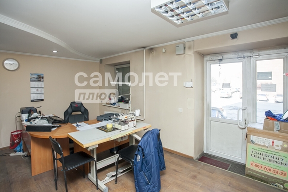 
  Продается универсальное помещение, 73.3 м², Кузнецкий пр-кт, д. 82
. Фото 1.