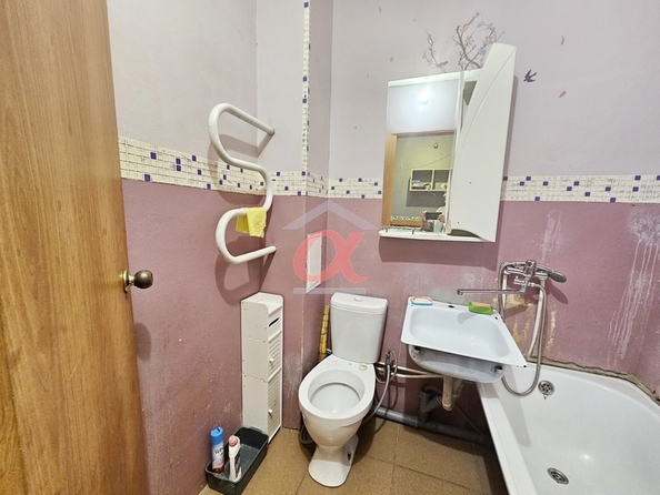 
  Продается 1-комн. квартира, 16.4 м², Октябрьский пр-кт, д. 40
. Фото 10.