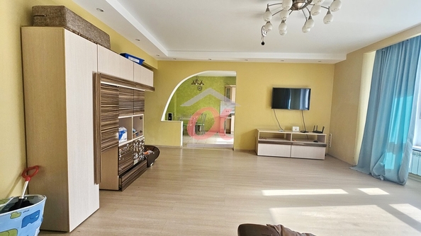 
  Продается 3-комн. квартира, 99.8 м², Шахтеров пр-кт, д. 66
. Фото 4.