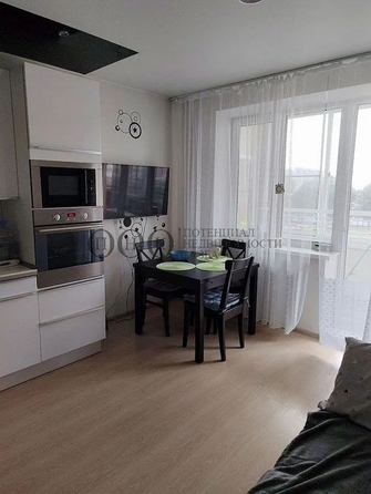 
  Продается 2-комн. квартира, 52 м², Шахтеров пр-кт, д. 82а
. Фото 2.