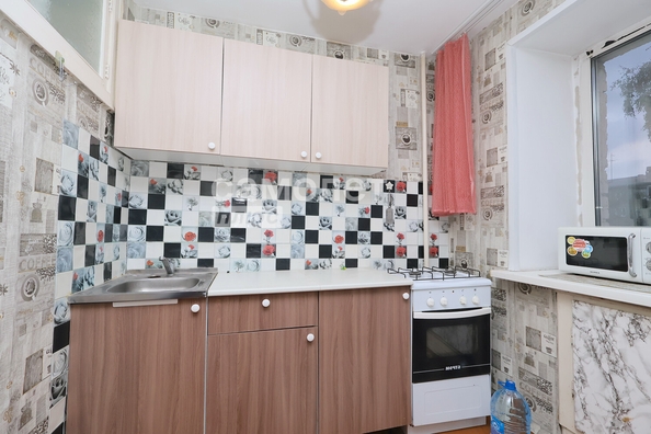 
  Продается 1-комн. квартира, 29.6 м², 50 лет Октября ул, д. 22
. Фото 3.