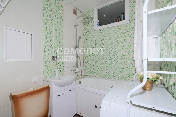 
  Продается 2-комн. квартира, 43 м², 40 лет Октября ул, д. 29
. Фото 9.