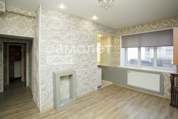 
  Продается 1-комн. квартира, 37.7 м², Арочная ул, д. 39
. Фото 2.