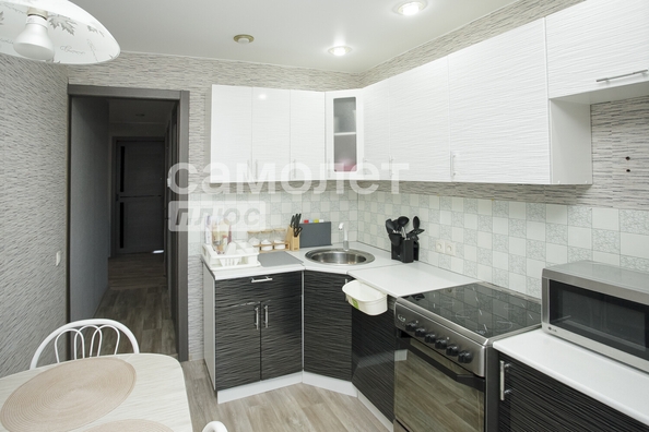 
  Продается 3-комн. квартира, 61 м², Веры Волошиной ул, д. 28
. Фото 10.