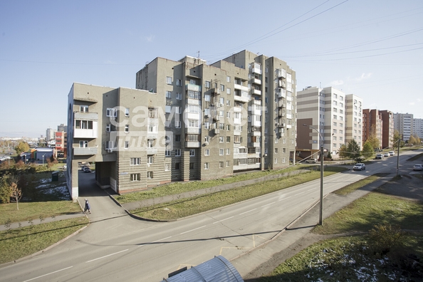 
  Продается 3-комн. квартира, 61 м², Веры Волошиной ул, д. 28
. Фото 18.