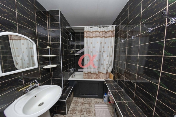 
  Продается 4-комн. квартира, 122 м², Сибиряков-Гвардейцев ул, д. 22а
. Фото 22.