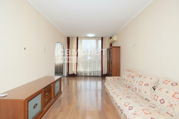 
  Продается 2-комн. квартира, 82.1 м², Соборная ул, д. 3
. Фото 10.