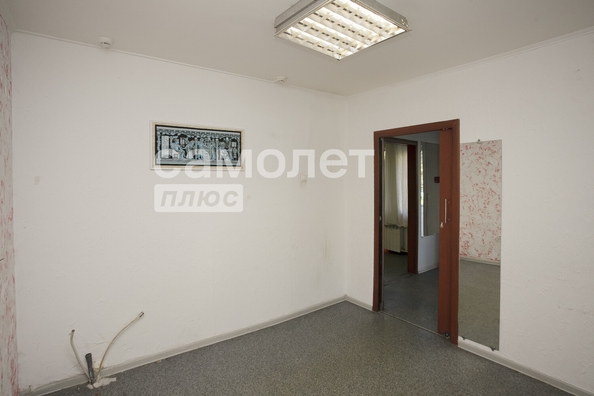 
  Продается 3-комн. квартира, 46.3 м², Васильева ул, д. 11
. Фото 7.