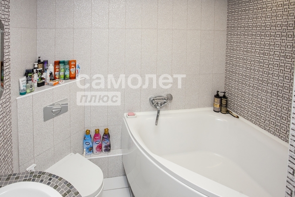 
  Продается 2-комн. квартира, 56.5 м², Строителей б-р, д. 1
. Фото 7.