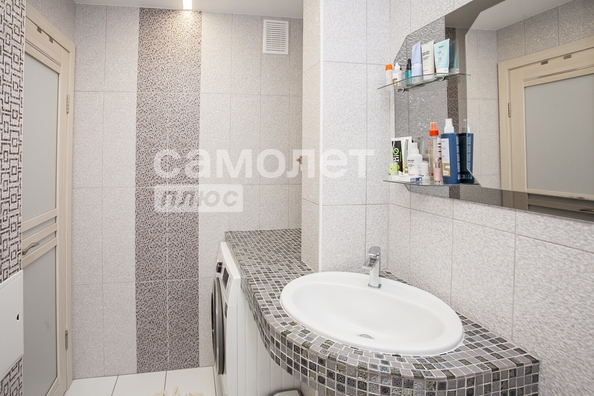 
  Продается 2-комн. квартира, 56.5 м², Строителей б-р, д. 1
. Фото 11.