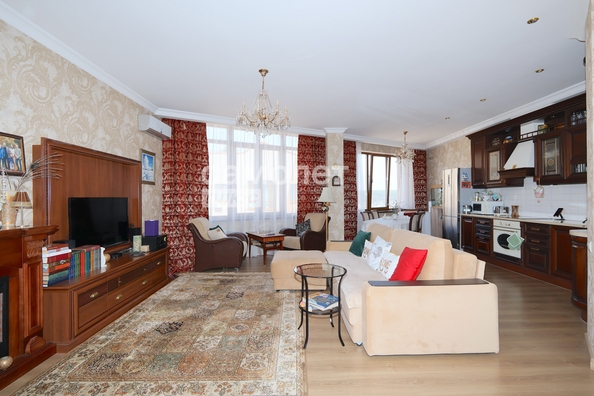 
  Продается 4-комн. квартира 145.5 м². Фото 3.