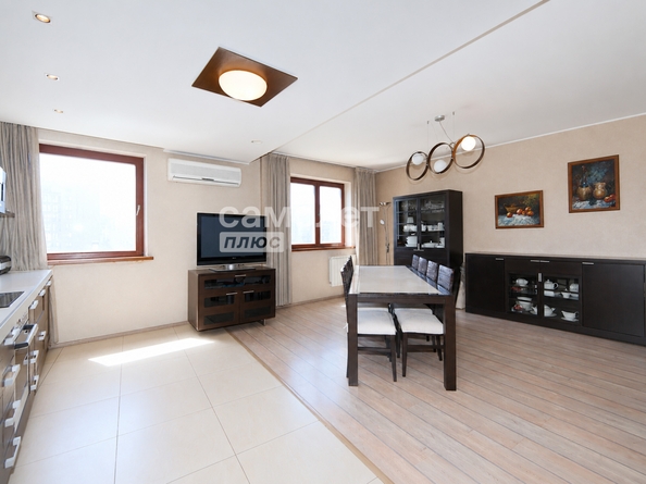 
  Продается 3-комн. квартира 210.2 м². Фото 4.