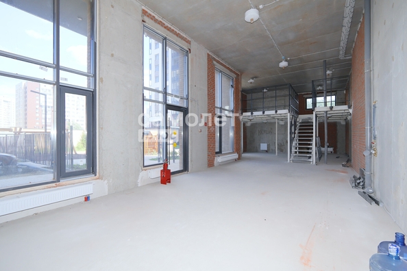 
  Сдается торговая площадь 127.7 м², в ЖК Чемпион-парк, дом 2. Фото 9.