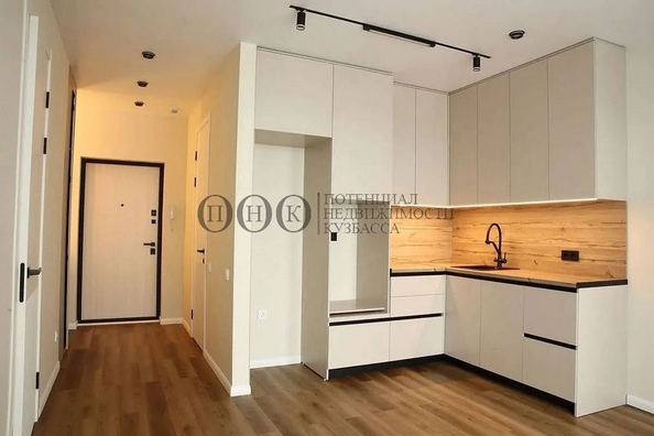 
  Продается 2-комн. квартира 39 м², в ЖК Парковый, дом 3 этап 1. Фото 1.