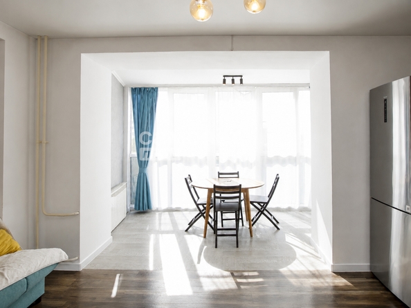 
  Продается 2-комн. квартира 80 м², в ЖК Томь, дом 15 корпус 1. Фото 2.