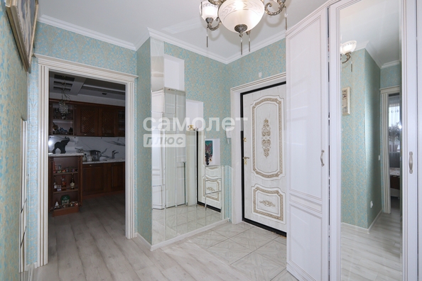 
  Продается 3-комн. квартира 61.4 м², в ЖК Кедровый, дом 12. Фото 3.