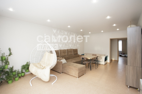 
  Продается 2-комн. квартира 76.9 м². Фото 1.