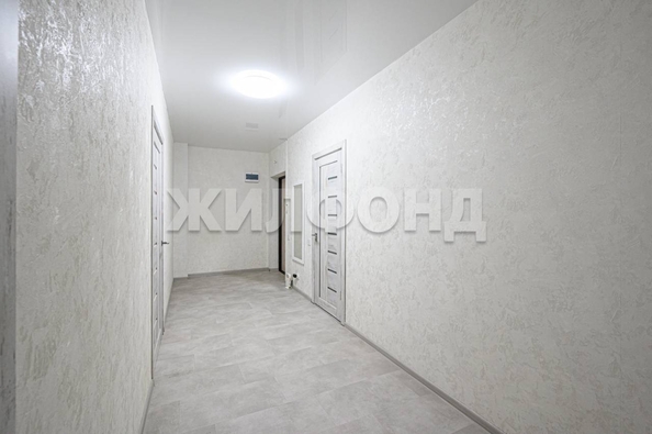 
   Продам 1-комнатную, 50.9 м², Кирова ул, 242

. Фото 17.