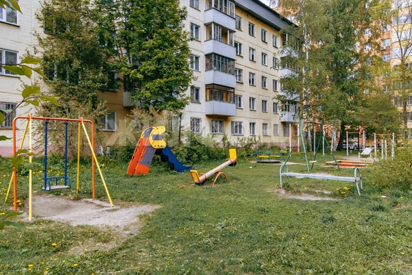 
  Продается 3-комн. квартира, 62.3 м², Петухова ул, д. 114
. Фото 3.