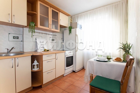
  Продается 3-комн. квартира, 59.8 м², Приморская ул, д. 23
. Фото 9.