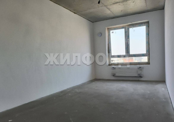
   Продам 1-комнатную, 38.2 м², Ипподромская ул, 12

. Фото 2.