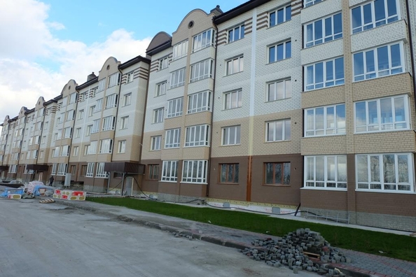 
   Продам 1-комнатную, 40 м², Фламинго, дом 21

. Фото 7.